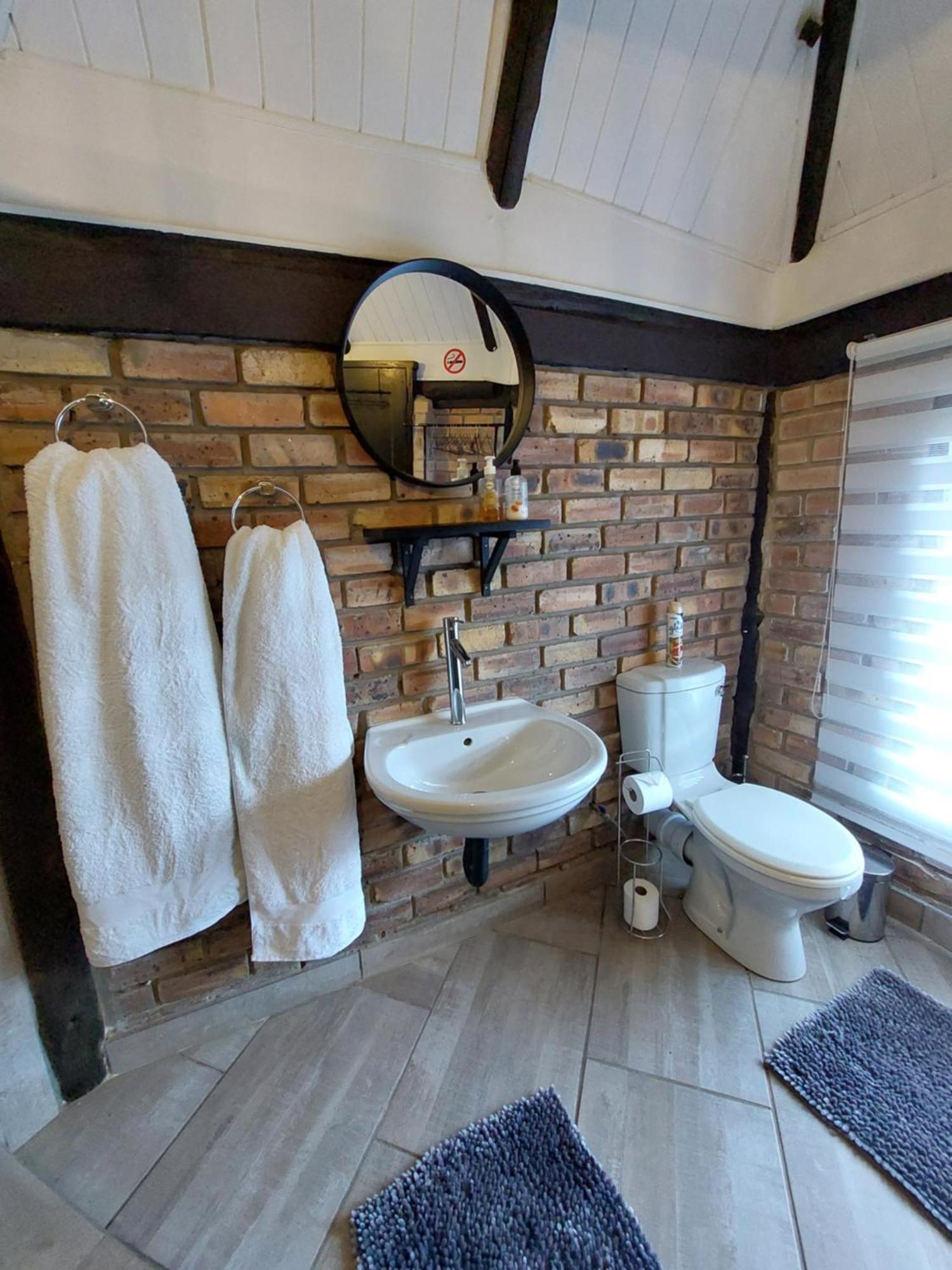 The Spare Room Cottage - Cosy And Private Bloemfontein Esterno foto